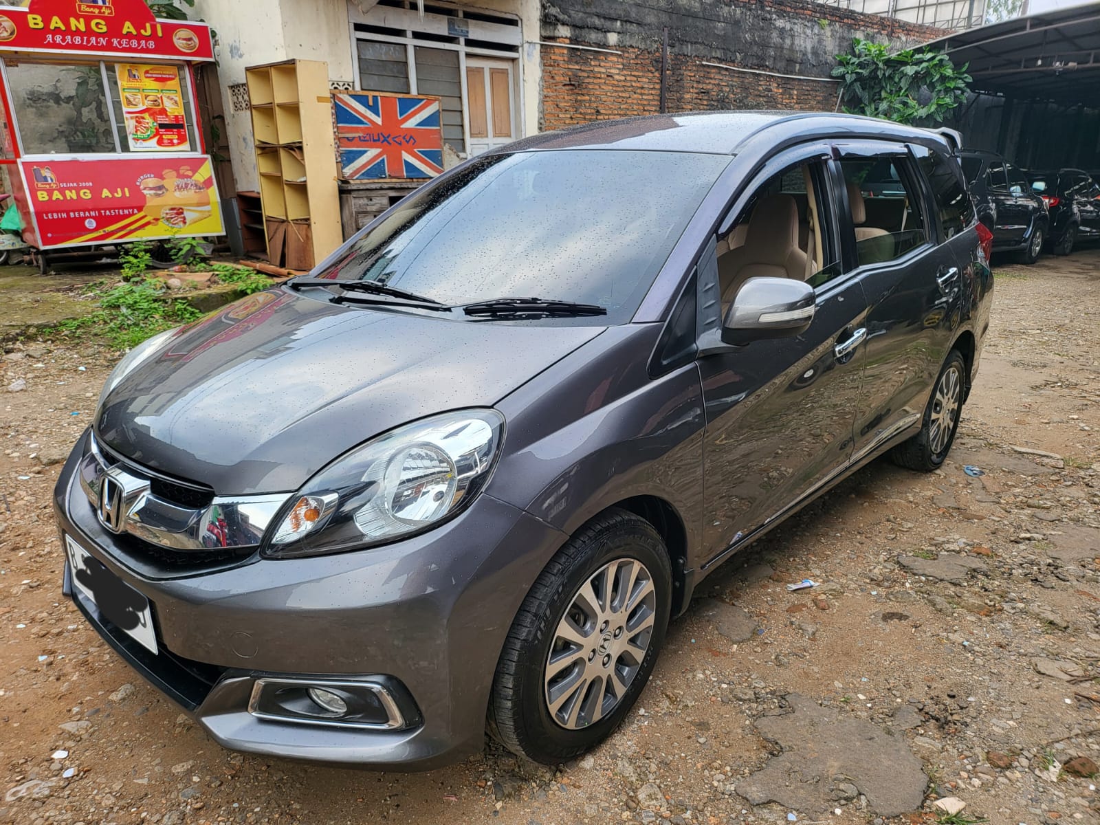 Foto Mobil Honda Mobilio E Prestige