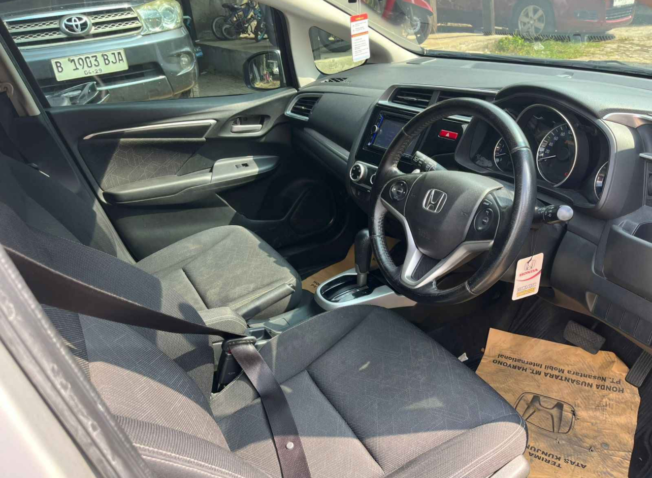 Foto Mobil Jazz RS Automatic
