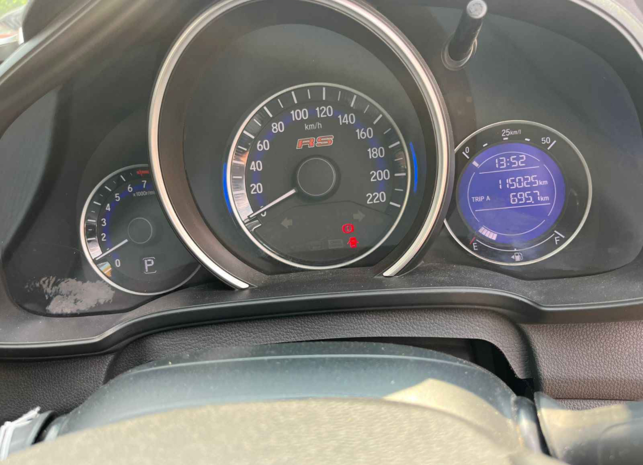 Foto Mobil Jazz RS Automatic