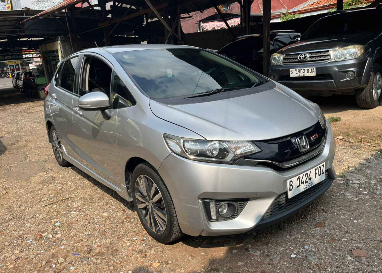 Foto Mobil Jazz RS Automatic