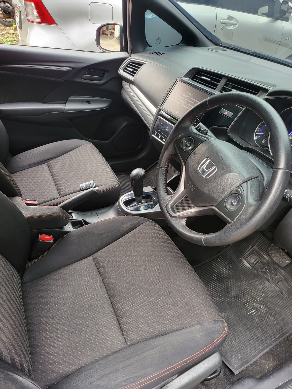 Foto Mobil Honda Jazz RS