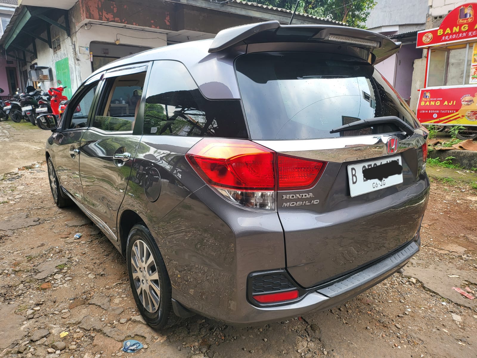 Foto Mobil Honda Mobilio E Prestige