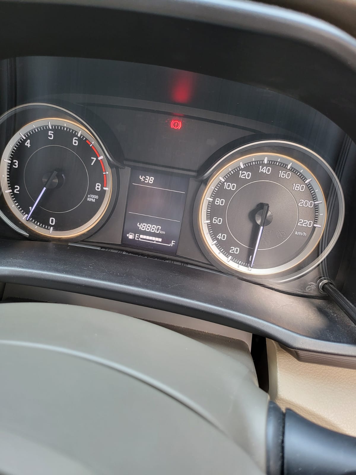 Foto Mobil Suzuki Ertiga GL