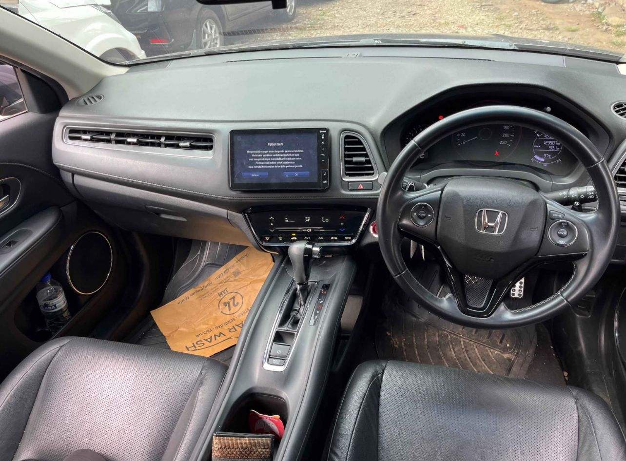 Foto Mobil Honda HR-V 1.5 E Special Edition